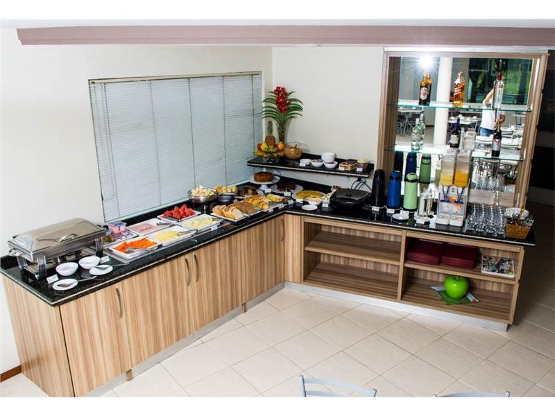 Hotel Alji Індаятуба Екстер'єр фото