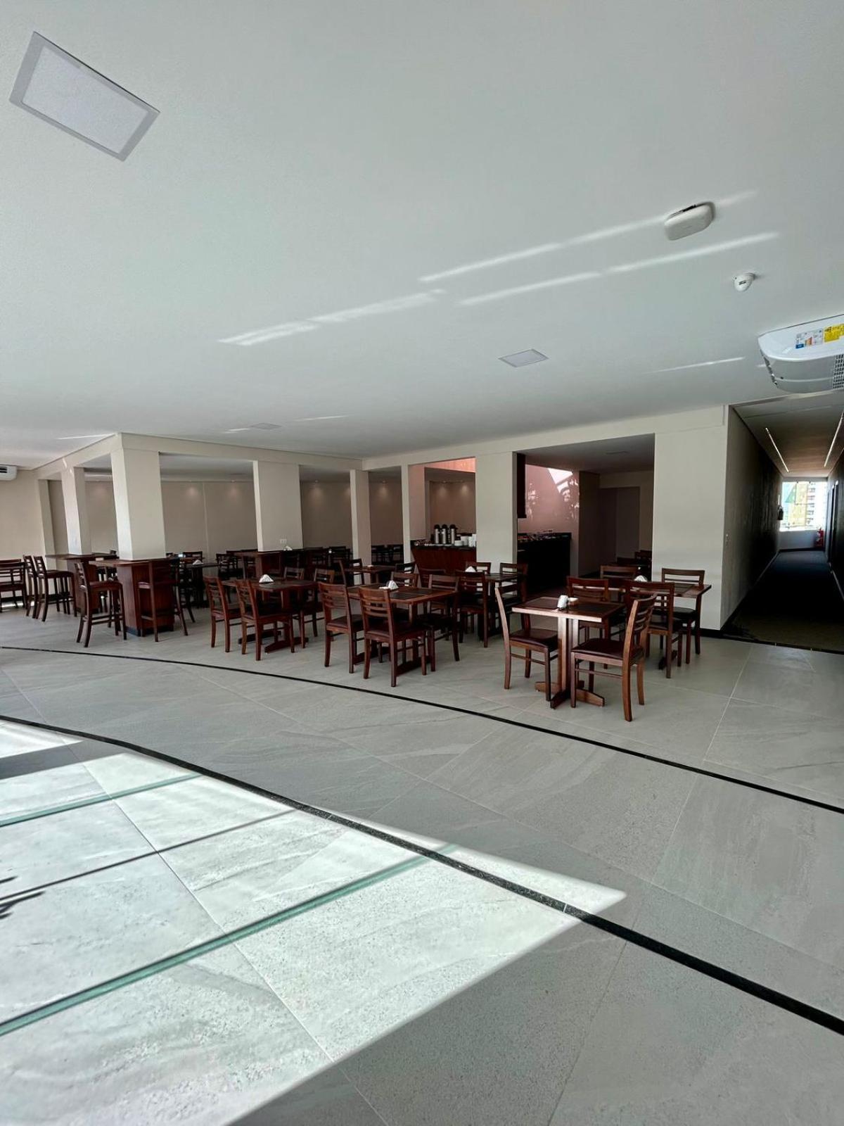 Hotel Alji Індаятуба Екстер'єр фото