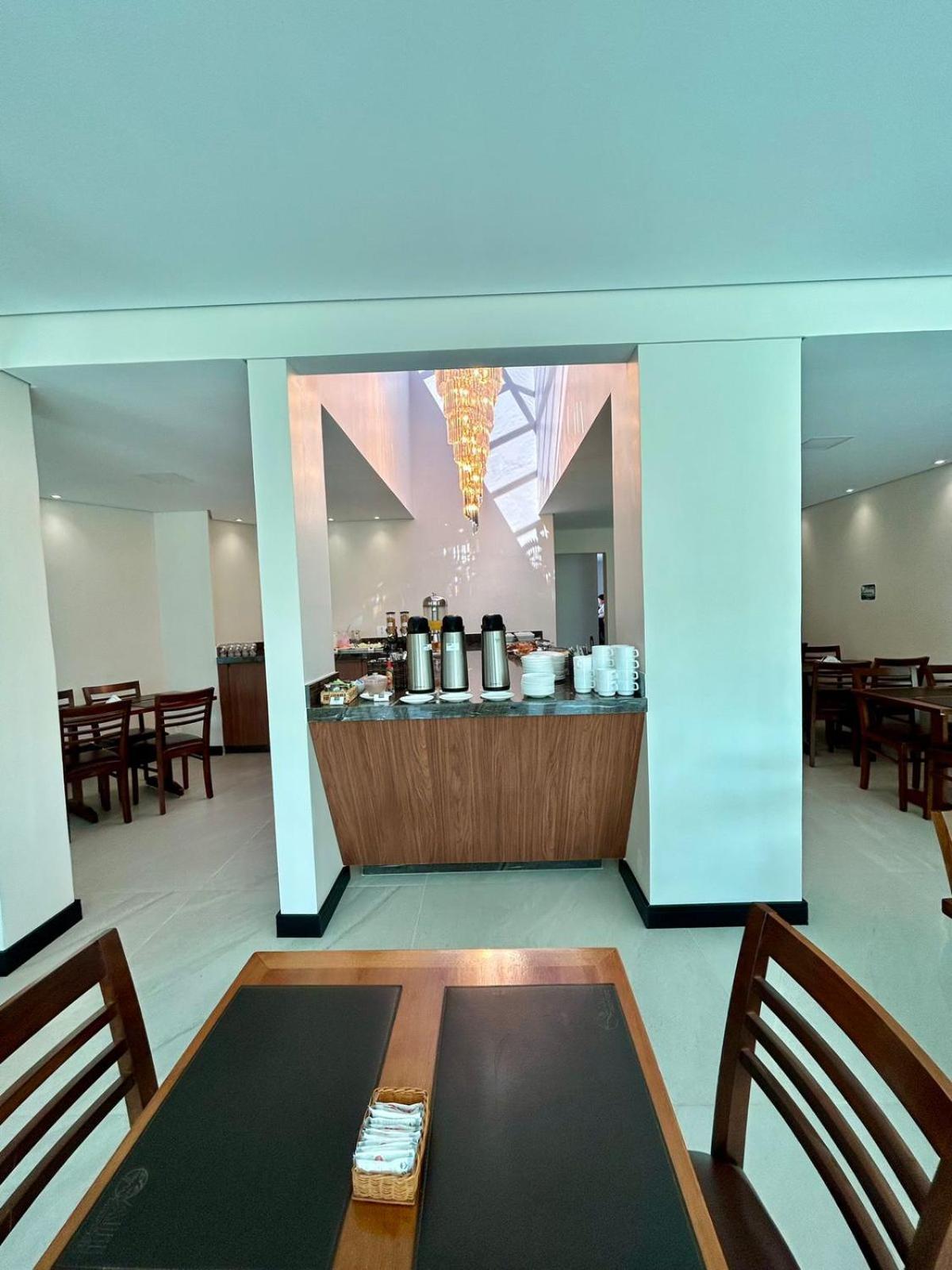 Hotel Alji Індаятуба Екстер'єр фото